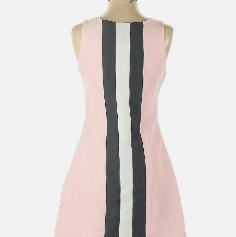 NWT Camilyn Beth Dress